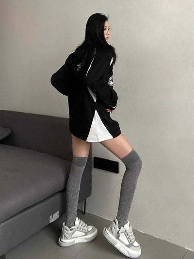 Oversized V Neck Sports Sweatshirt Trendy Casual Fashion Street Style Top Thumbnail 3