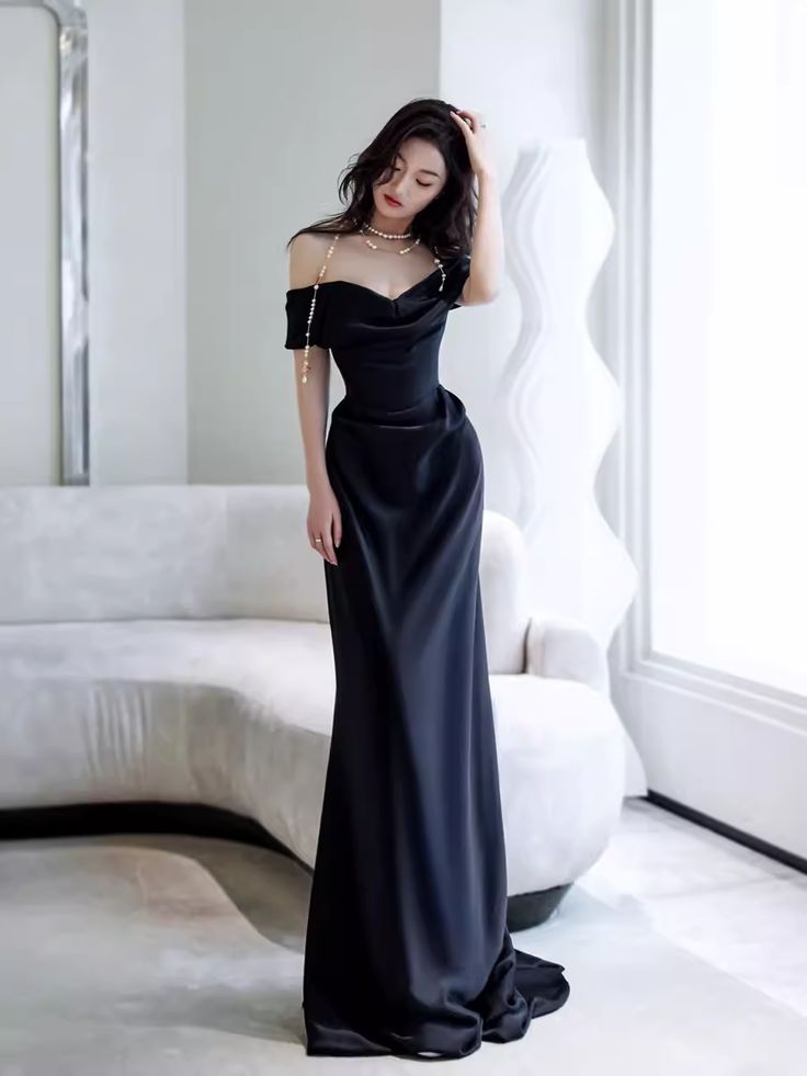 Dresses category